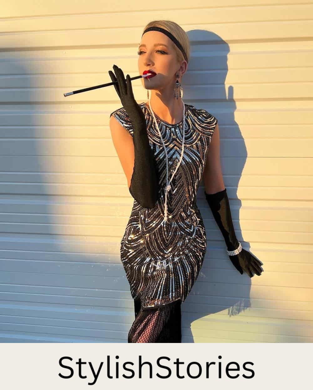 a woman dressed as a 20s flapper girl