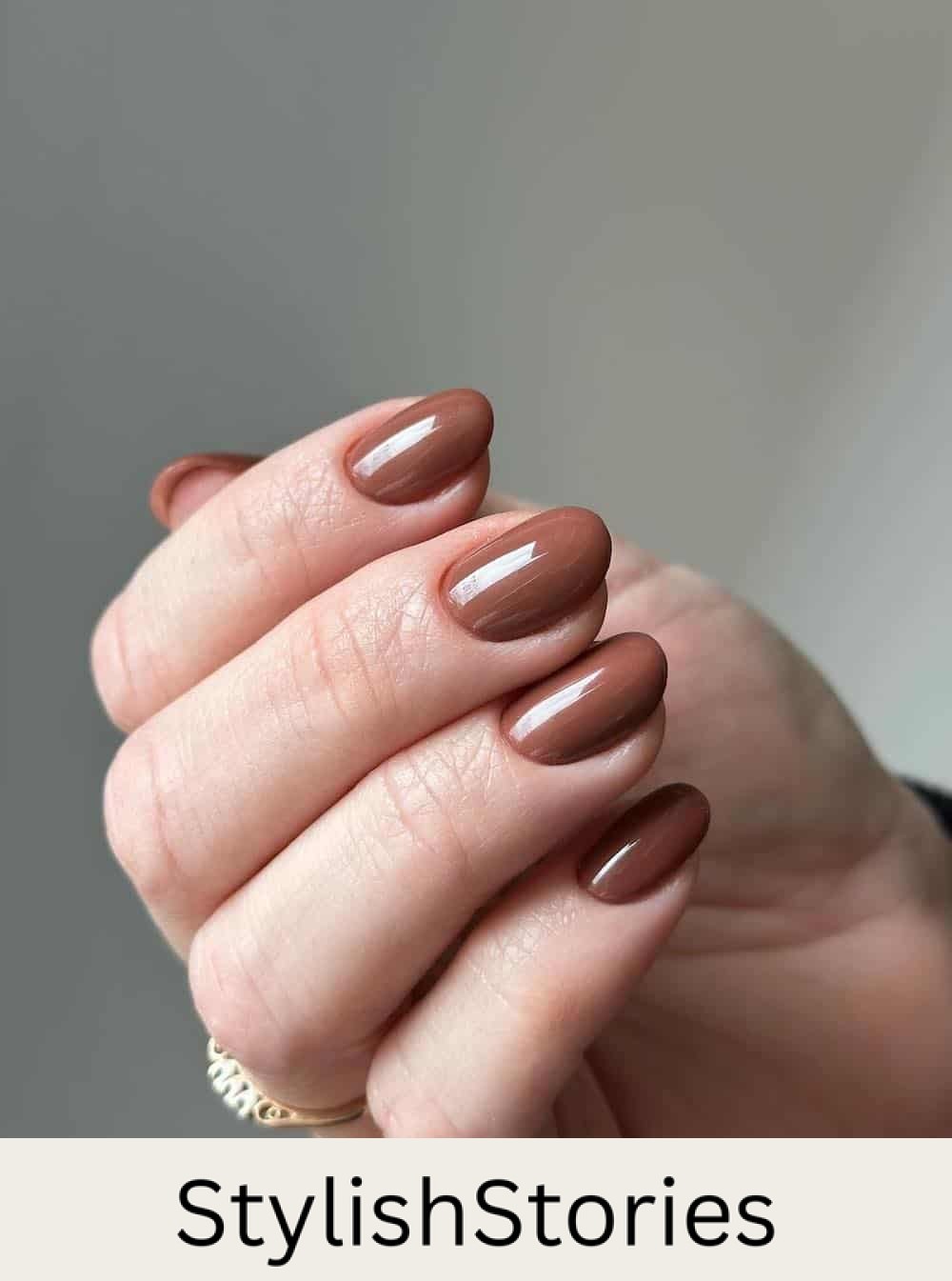 short round chocolate brown nails