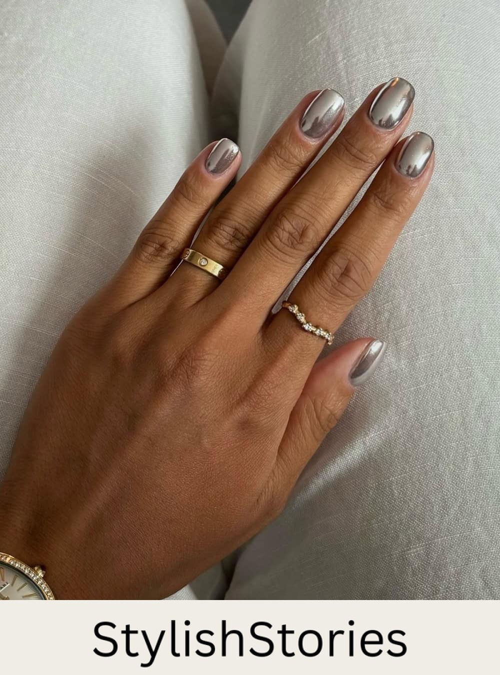short chrome nails
