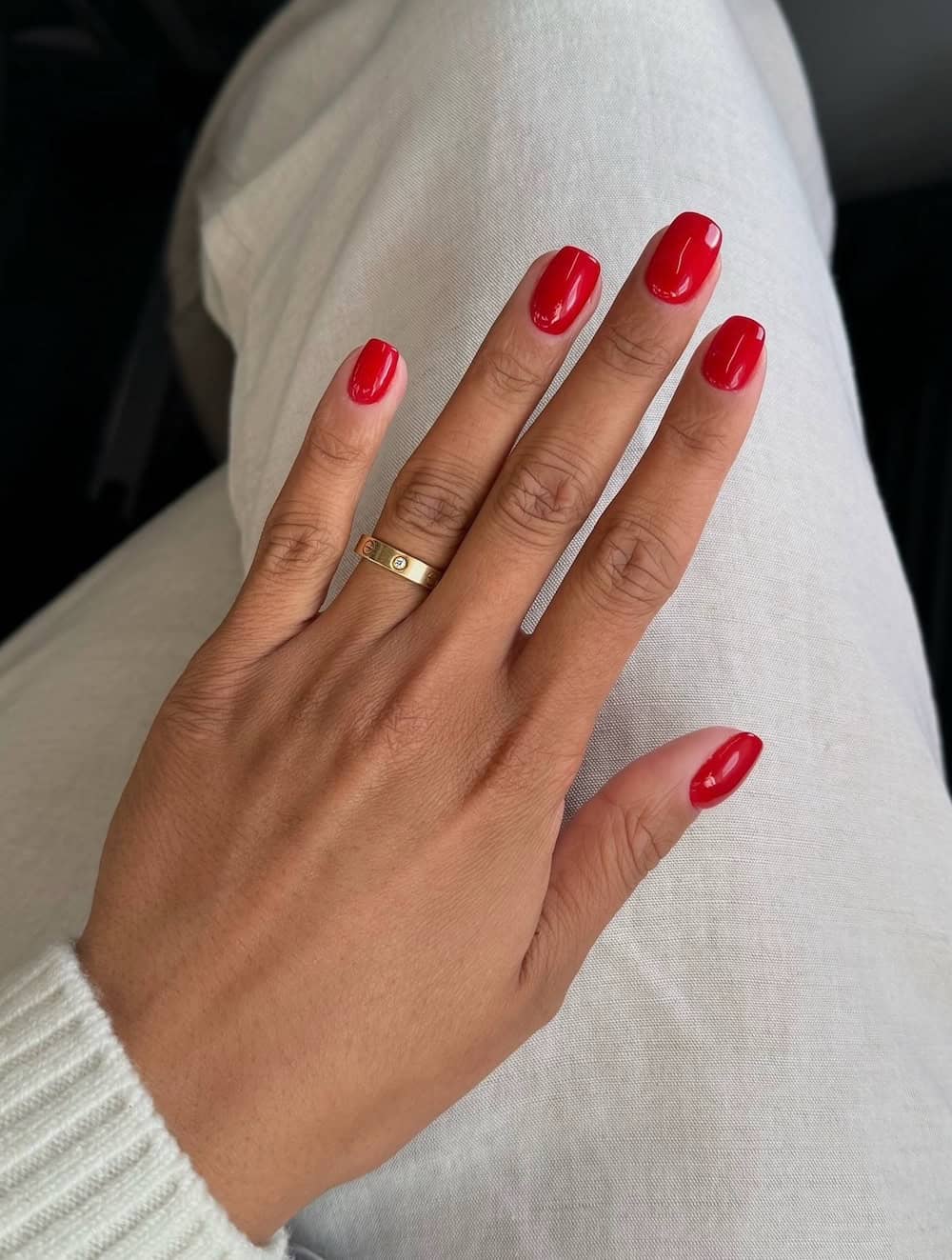 short squoval red nails