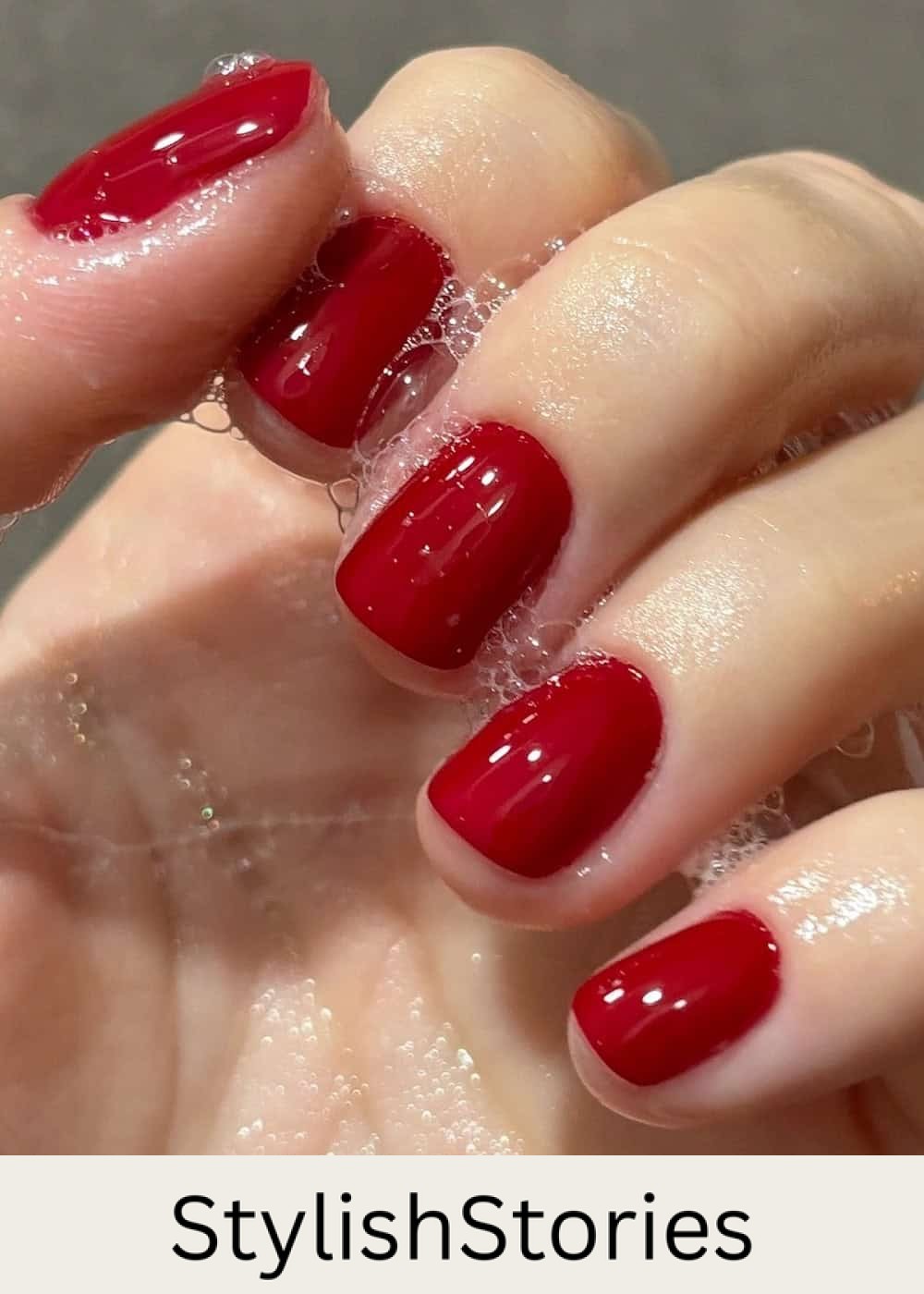 short red nails