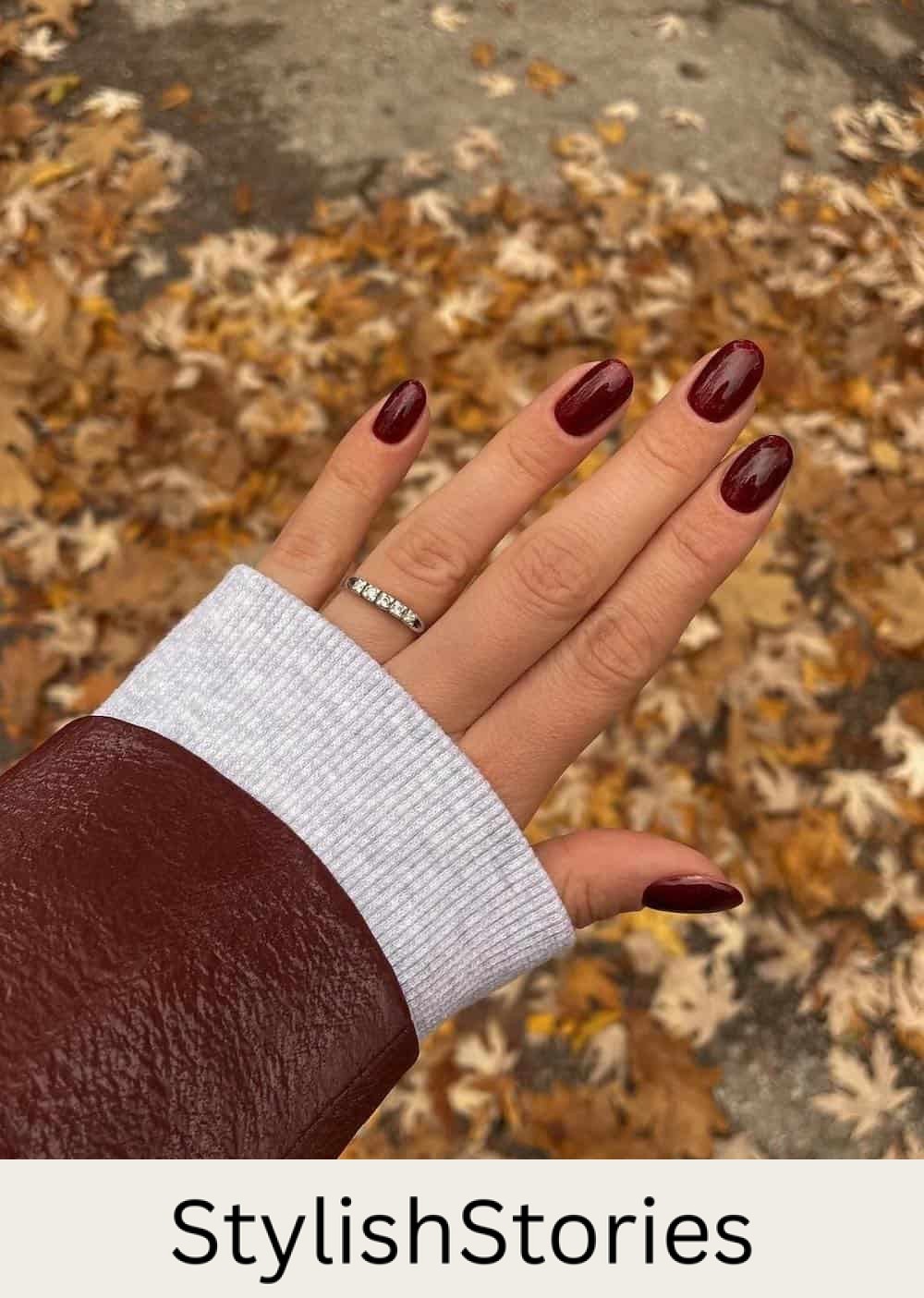 short burgundy round nails