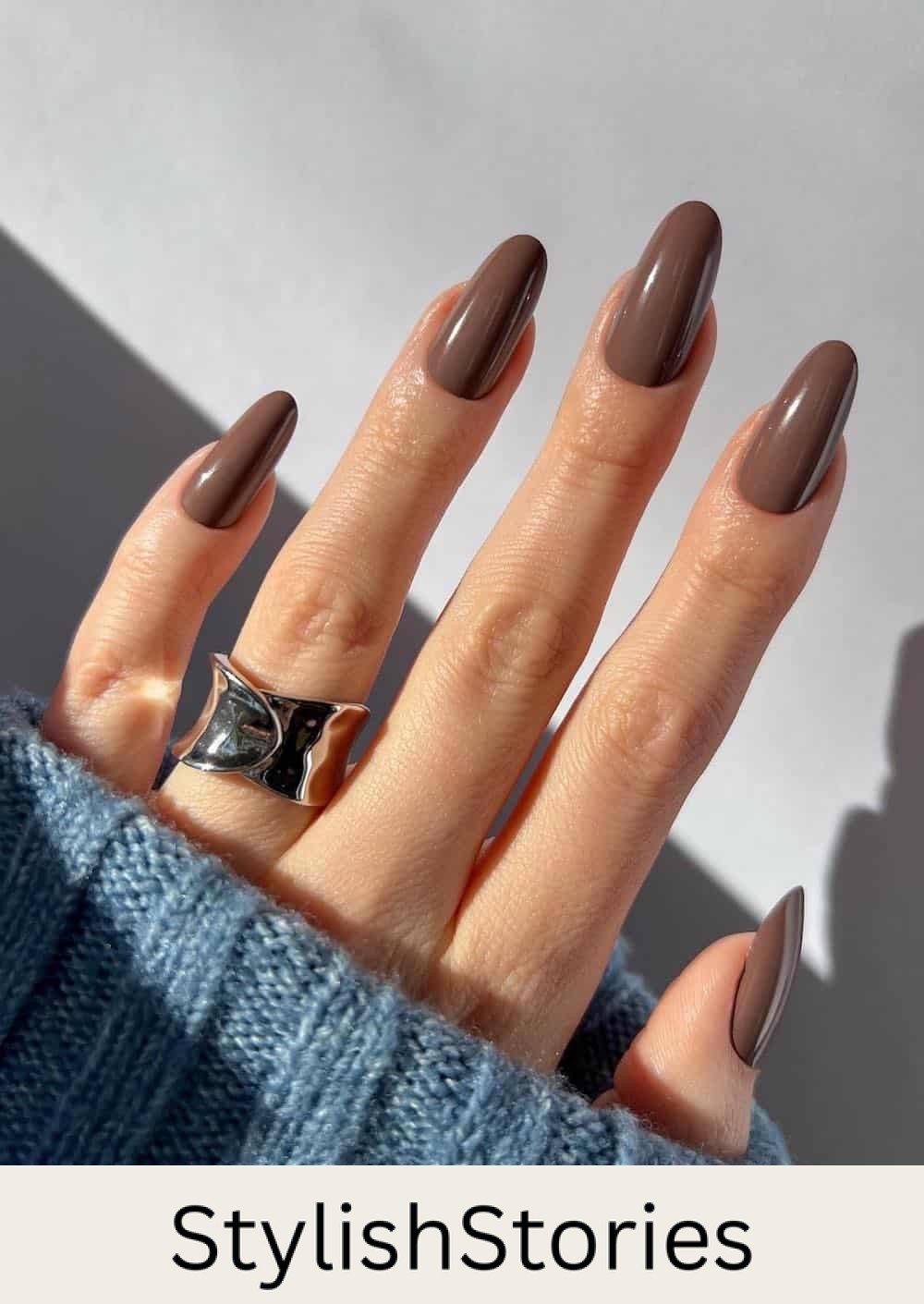 round brown nails