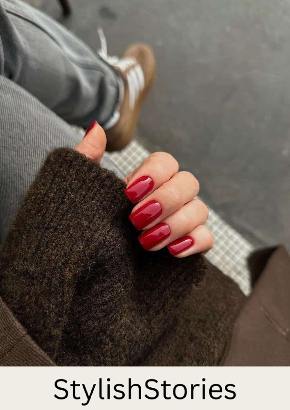 short red nails
